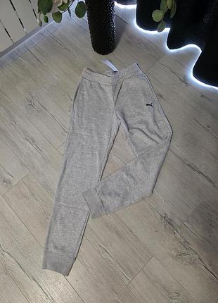 Жіночі штани пума