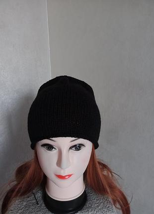 Шапка вязаная бини черная размер 55-57 (мод90)