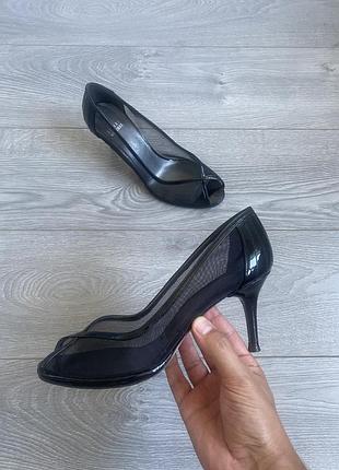 Stuart weitzerman жіночі шкіряні туфлі р.39 24.5 см