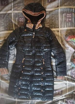 Дуже тепла куртка-пальто. розмір m-. l