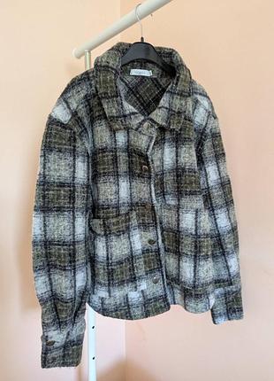 Женская шерстяная рубашка-жакет в зелено-белую клетку, размера xs, итальянского бренда noella