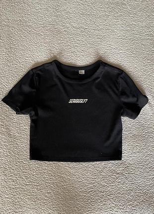 Топ чорний короткий