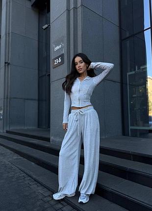 Серый велюровый спортивный костюм кофта на молнии и штаны оверсайз