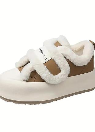 Ботинки женские зимние на платформе бежевые с белым на липучке