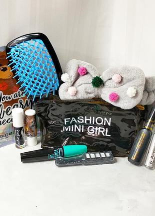 Детский набор по уходу, подходит даже для подростков.