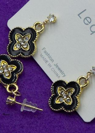 Сережки-гвоздики №161 13мм конюшина в білих стразах конюшину сережки ван кліфф