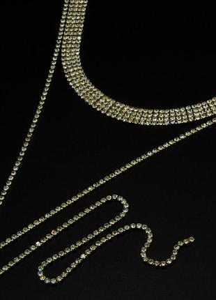 Колье №112 на шею 4 ряда страз с длинной висюлькой на металле под золото свадебную бижутерию колье недорого