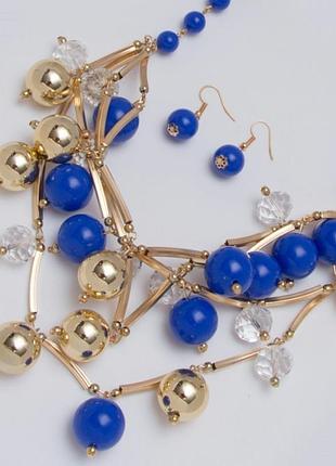 Подвеска № 717 бусы с хрусталиками и синими шариками.