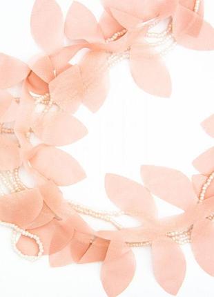 Підвіска no 872 рожеві пелюстки з бісером на ланцюжку.
