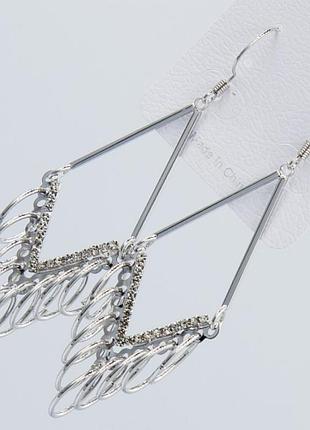Сережки no1719 білі з оригінальними ромбами.