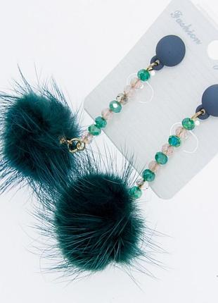 Сережки no 1122 хутряні з кришталями.