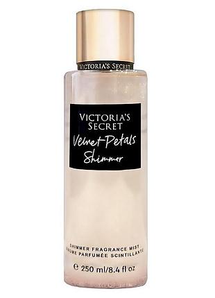 Парфюмированный спрей для тела victoria's secret velvet petals shimmer