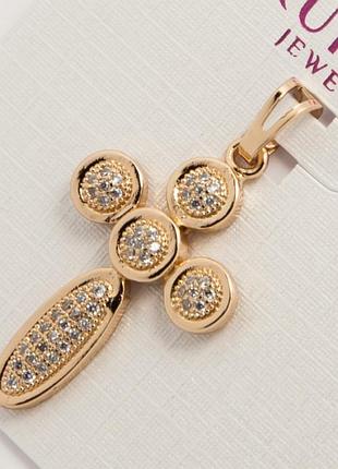 Крестик xuping №693 с камнями белого цвета .