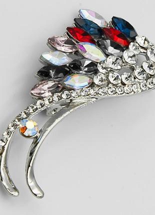 Брошь №833 с камнями разного цвета .