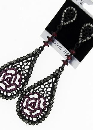 Серьги № 70 ажурная висюлька с розой и стразами .