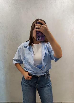 Лляна блакитна сорочка з чоловічого плеча