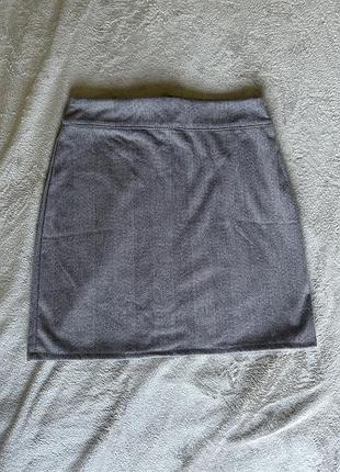 Спідниця в смужку