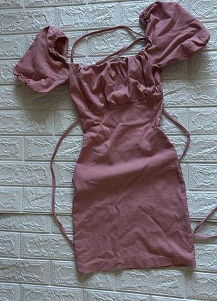 Платье с открытой спиной на завязках