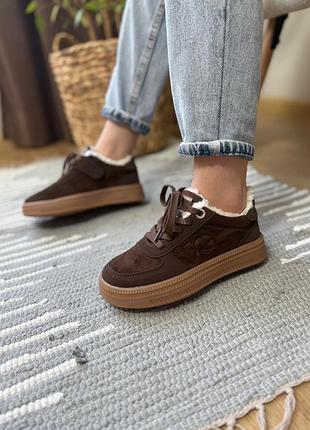 Стильні утеплені кросівки для старших дівчат