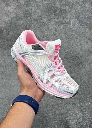 Кросівки жіночі  nike air zoom vomero 5 white pink