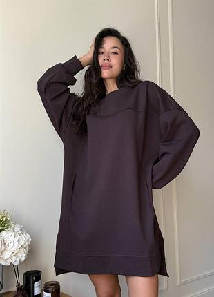 Платье спортивного стиля свободное