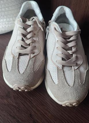 Кросівки для дівчинки