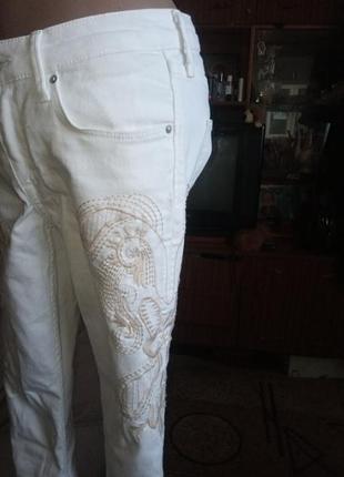 Брючки с вышевкой.турция.