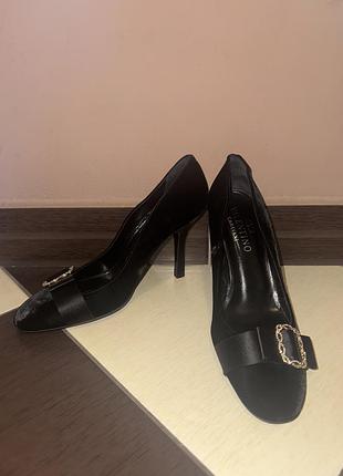 Жіночі підбори valentino оригінал