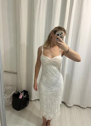 Сукня кружевна