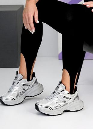 Кросівки сріблясті