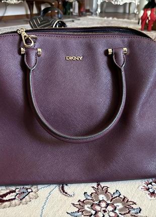 Сумка жіноча dkny тоут бордового кольору