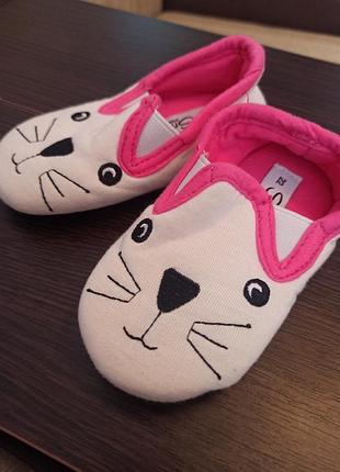 Дитячі капці, тапки для дівчинки з кошеням
#1