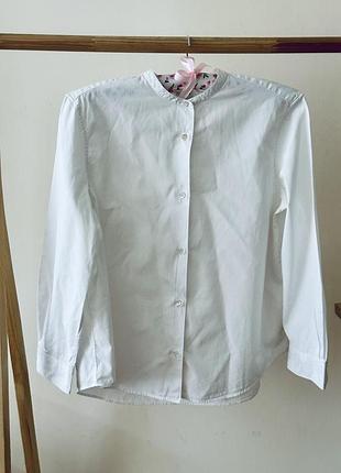 Класична котонова сорочка білого кольору в розмірі m