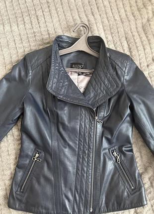 Продаю стильну та зручну жіночу куртку з еко-шкіри бренду salino