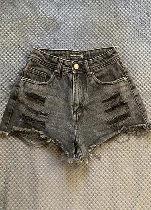 Серые шорты cropp