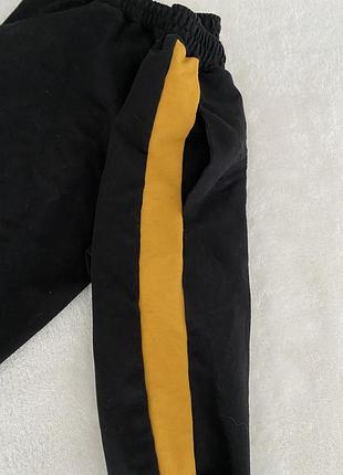 Жіночі спортивні штани