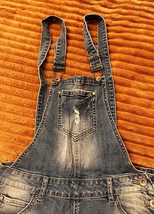 Джинсовий комбінезон