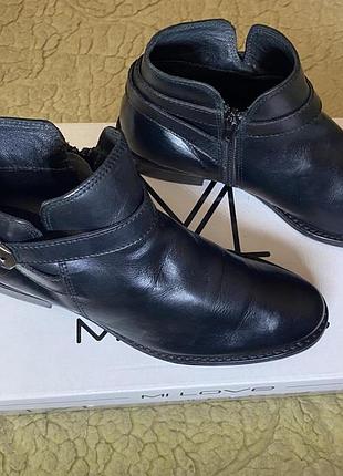 Шикарные, фирменные, кожаные ботинки "nanook" размер 37. стелька -23,5 (см).