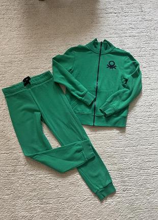Спортивний костюм benetton на 8/9р