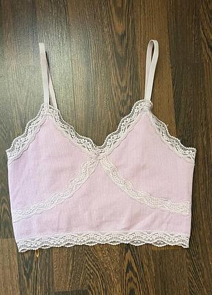 Бузковий топ з мереживом primark