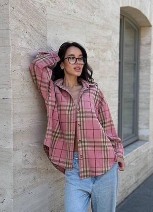 Байкова жіноча сорочка у клітинку рожева
