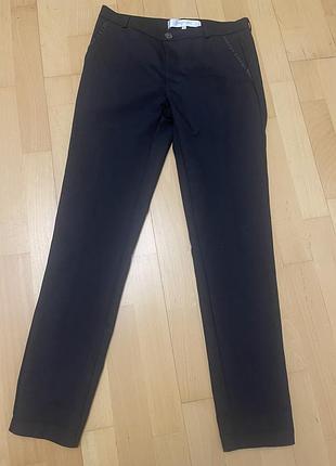 Жіночі брюки 30 розміру patricia pepe італія