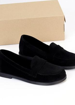 Жіночі кросівки