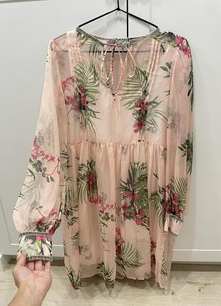 Жіноча шифонова сукня рожева оверсайз у квітковий принт бренду sempre розмір xs s m