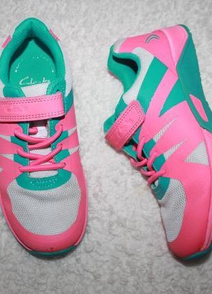 Кросівки фірми clarks 29,5 розмір за устілкою 19,5 см.