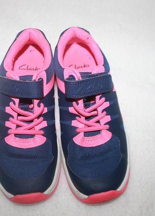 Кросівки фірми clarks 28,5 розміру за устілкою 18,5 см
