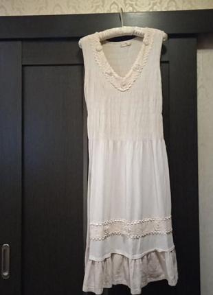 Платье из льна