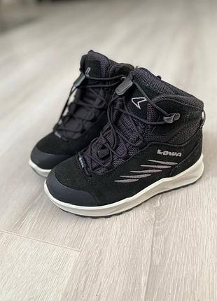 Ботинки зимние оригинал lowa гг.31