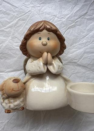 Ангелочек с подсвечником