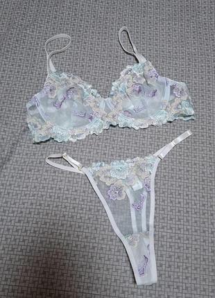 Новый комплект нижнего белья размер s нежный комплект вышивка сеточка